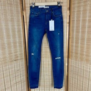 NWT Zara The Skinny Distressed Medium Wash Jeans